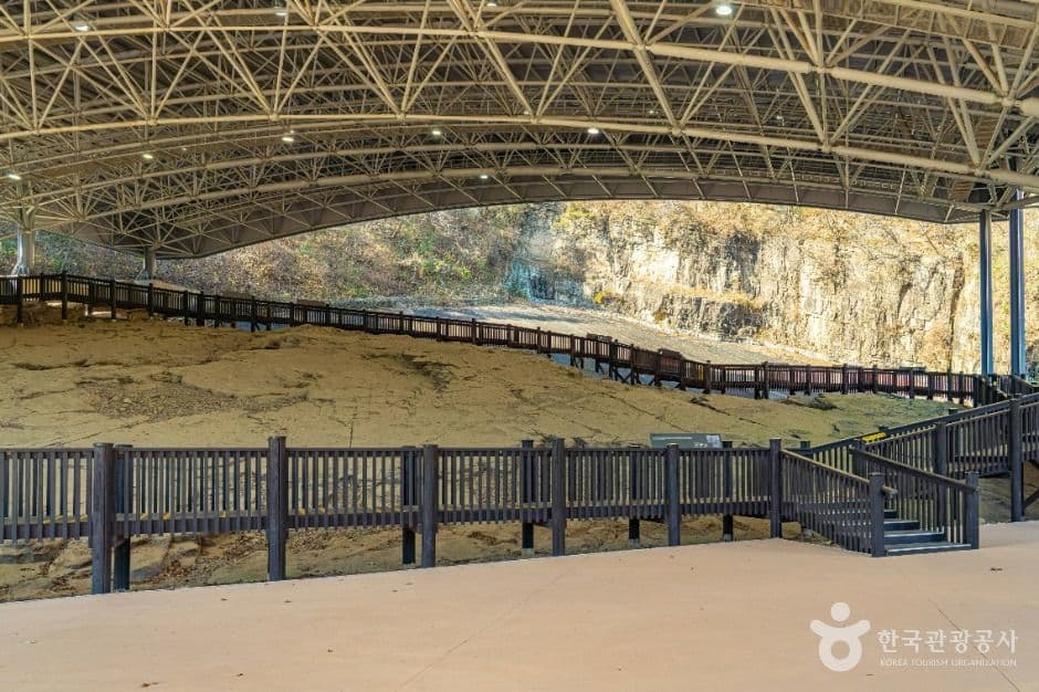 화순 공룡발자국 화석산지 대표 이미지